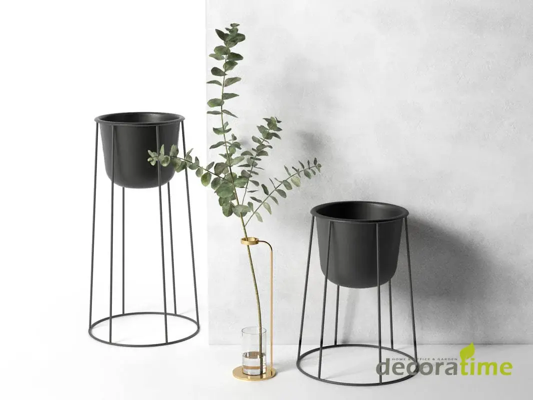 Ayaklı Saksı Nedir? Modern Dekorasyonun Minimal Çözümü