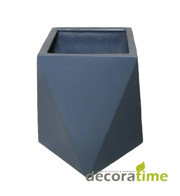 Büyük Saksı | Decoratime Modelleri: Mekanlara Ölçek, Karakter ve Derinlik Katın